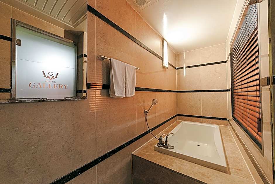 Tongyeong Gallery Hotel