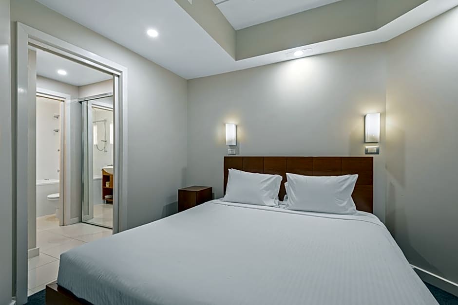 Amora Hotel Riverwalk