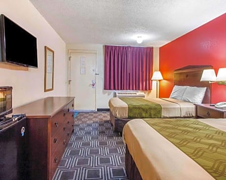 2 Double Beds, Smoking, Accessible
