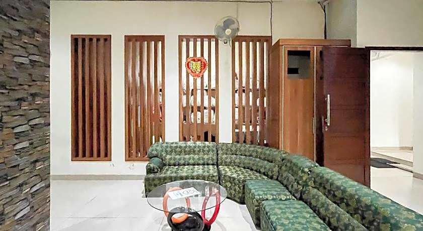 Capital O 93589 Hotel Wongso Syariah