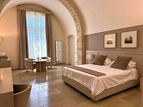 Histò San Pietro Sul Mar Piccolo