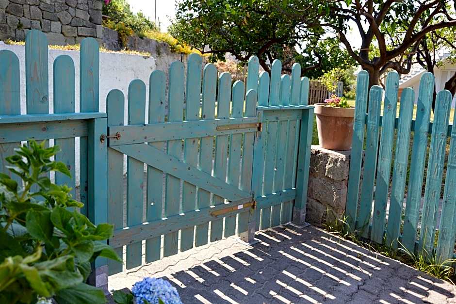 Villa Olivia Residence Ischia - nel Verde con Piscine e Vista Mare