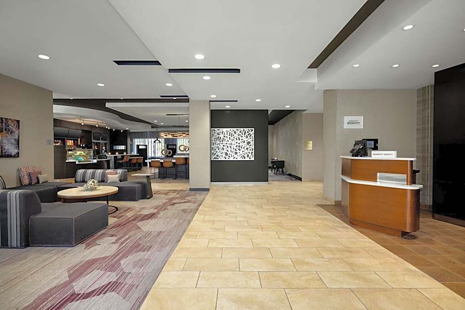 Courtyard by Marriott Omaha Bellevue at Beardmore Event Center