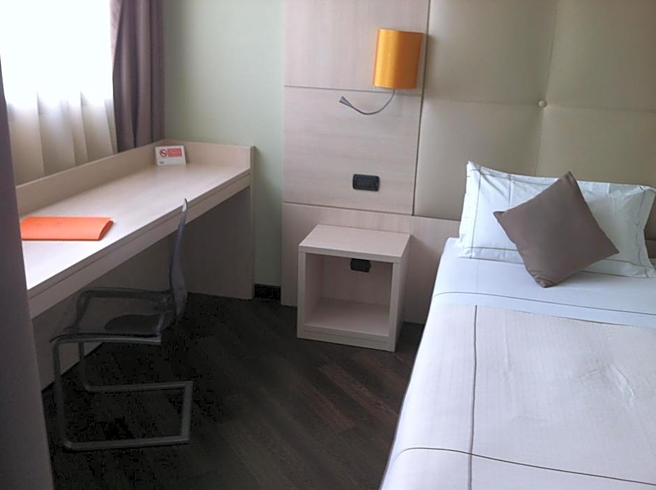 Acca Palace - AA Hotels