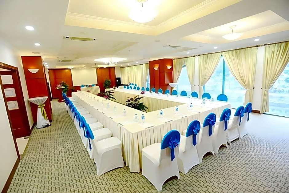 The Tray Hotel Hai Phong