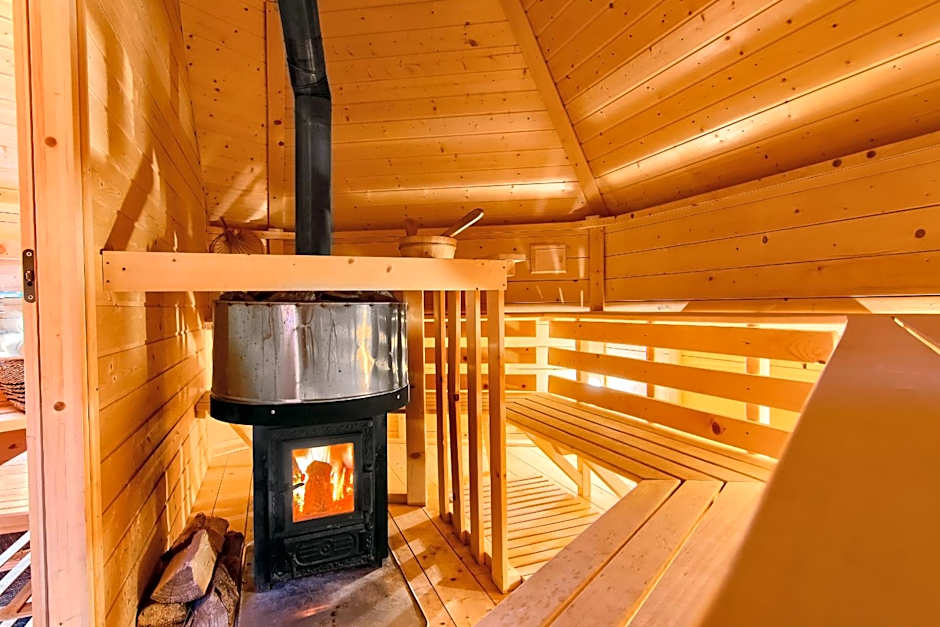 Willa Królewska - Wellness SPA - widokowe Pokoje i Apartamenty