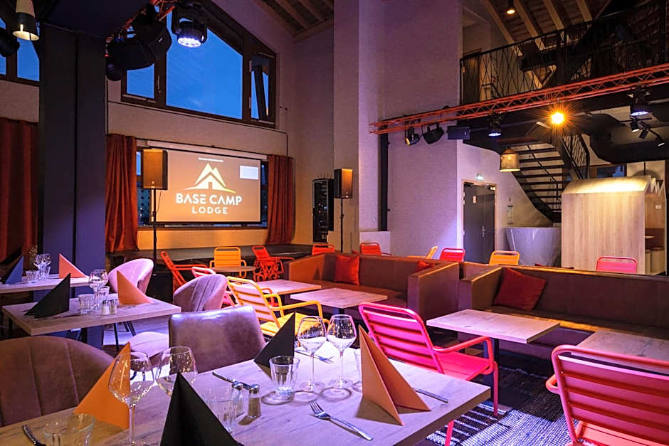 Base Camp Lodge Hotels