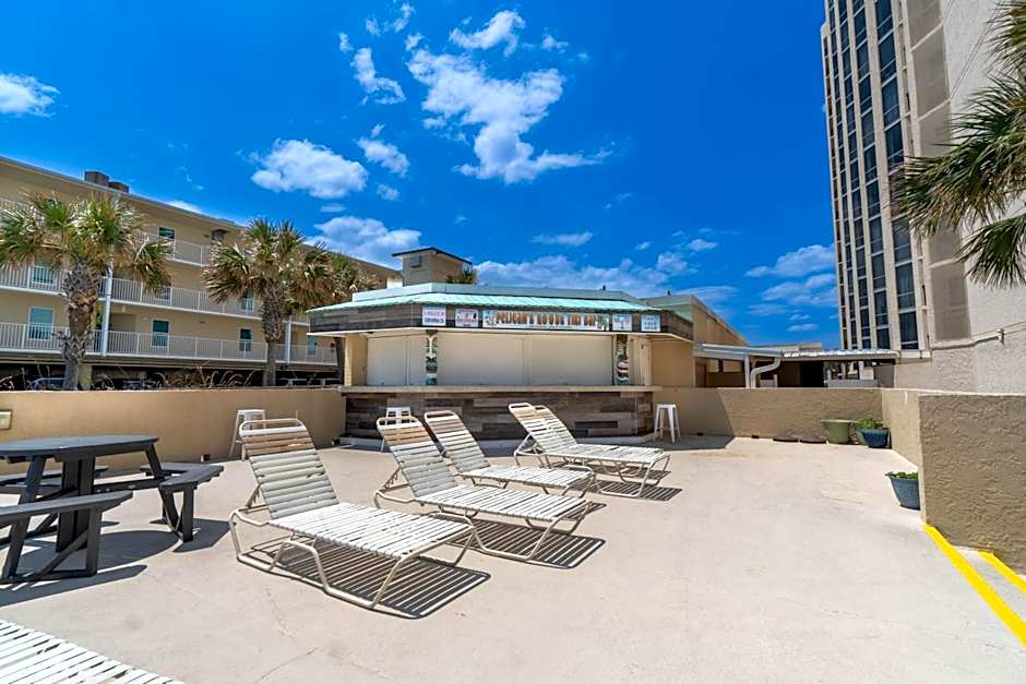 Splash Into Sundestin, Thanksgiving Stays Get 50 Gift Card