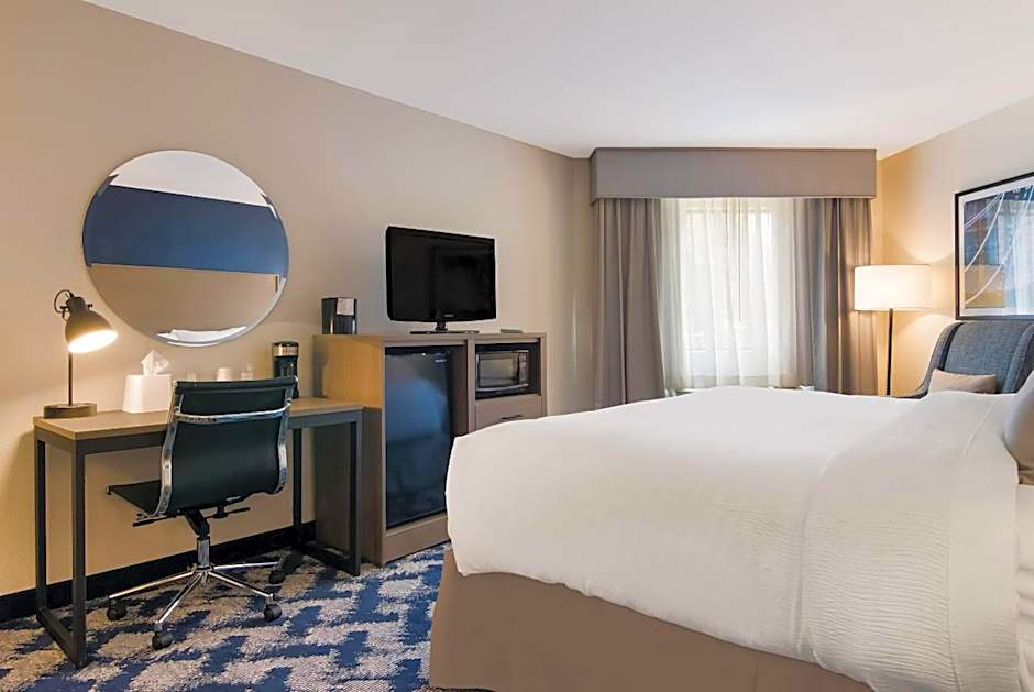 The Inn on Maritime Bay, an Ascend Collection Hotel