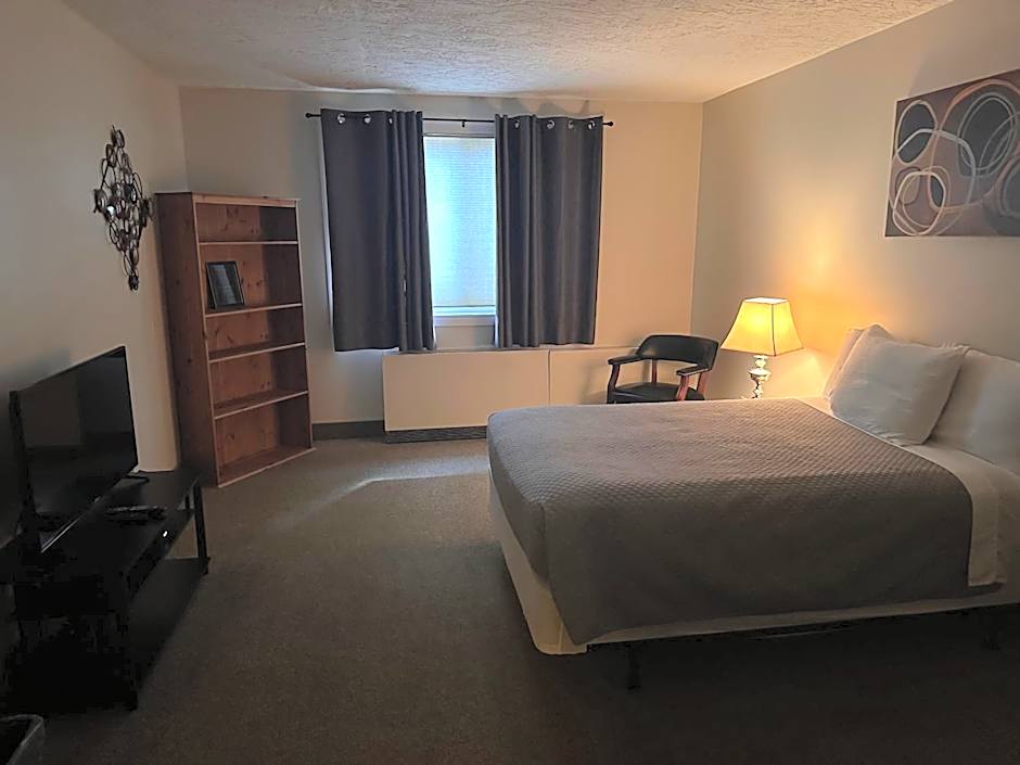 The Medicine Hat Villa