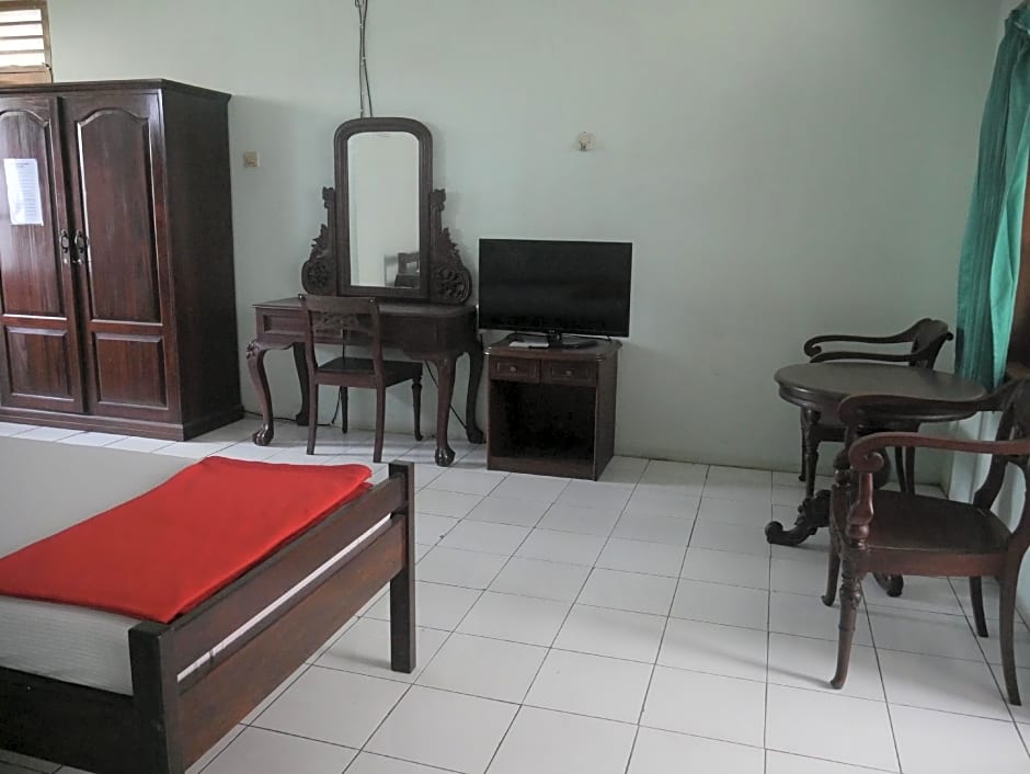 Hotel Garuda Syariah near Alun Alun Banjarnegara