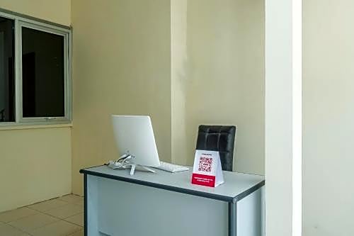 OYO 2132 Pondok Avicenna