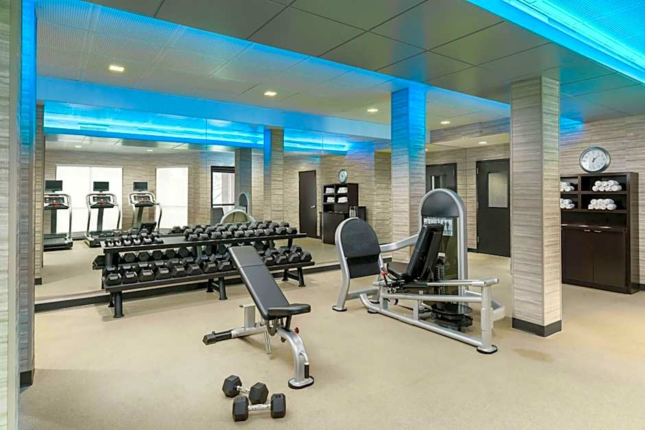 Courtyard by Marriott Chicago Bloomingdale