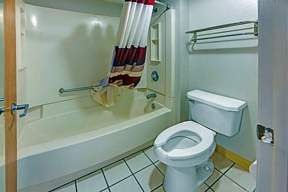 Travelers inn by OYO Wichita Falls