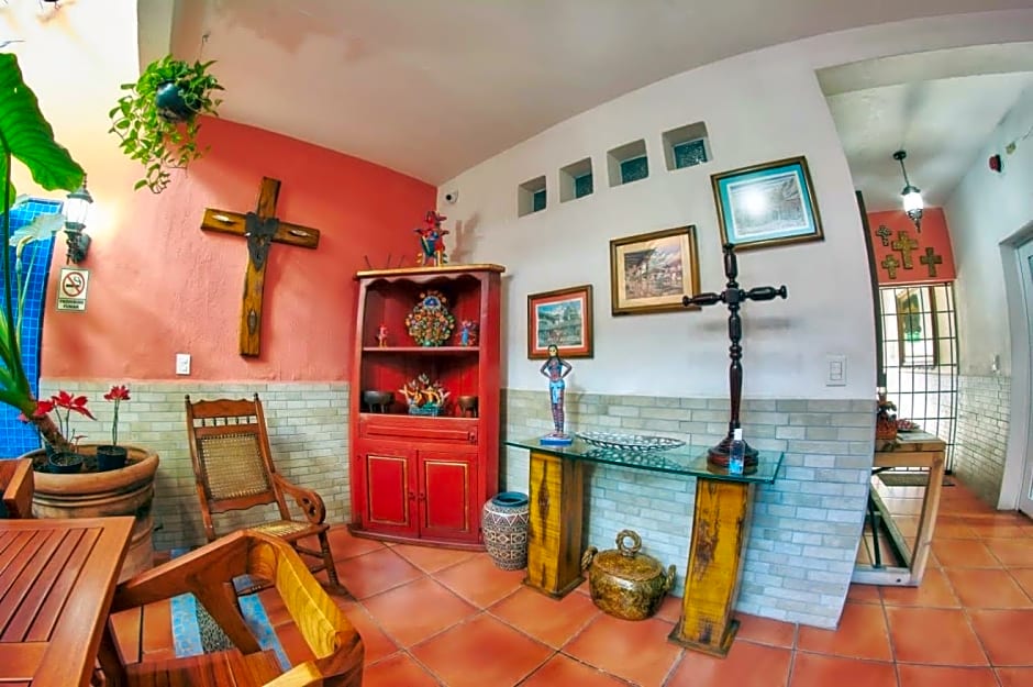 CASA ALFAREROS