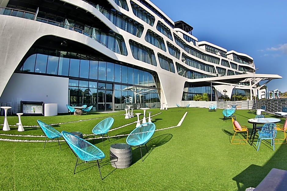 Aloft Ponce