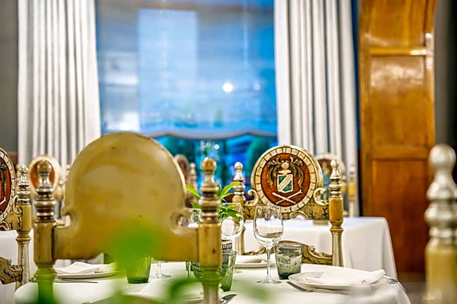 Duran Hotel & Restaurant