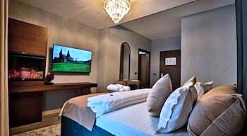 Double Deluxe Room