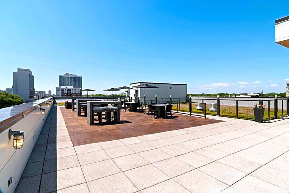 Hampton Inn By Hilton Chicago North-Loyola Station, Il