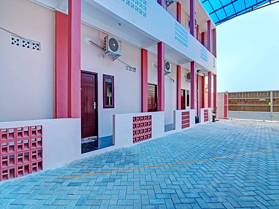 OYO 92946 Dekna Homestay Syariah