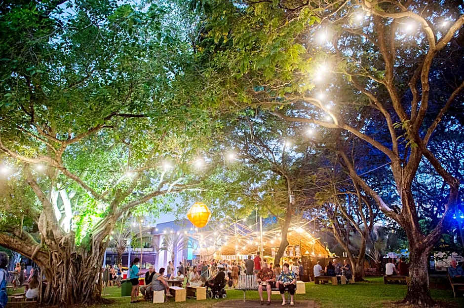 Metro Advance Apartments & Hotel