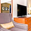Comfort Suites Normal University area