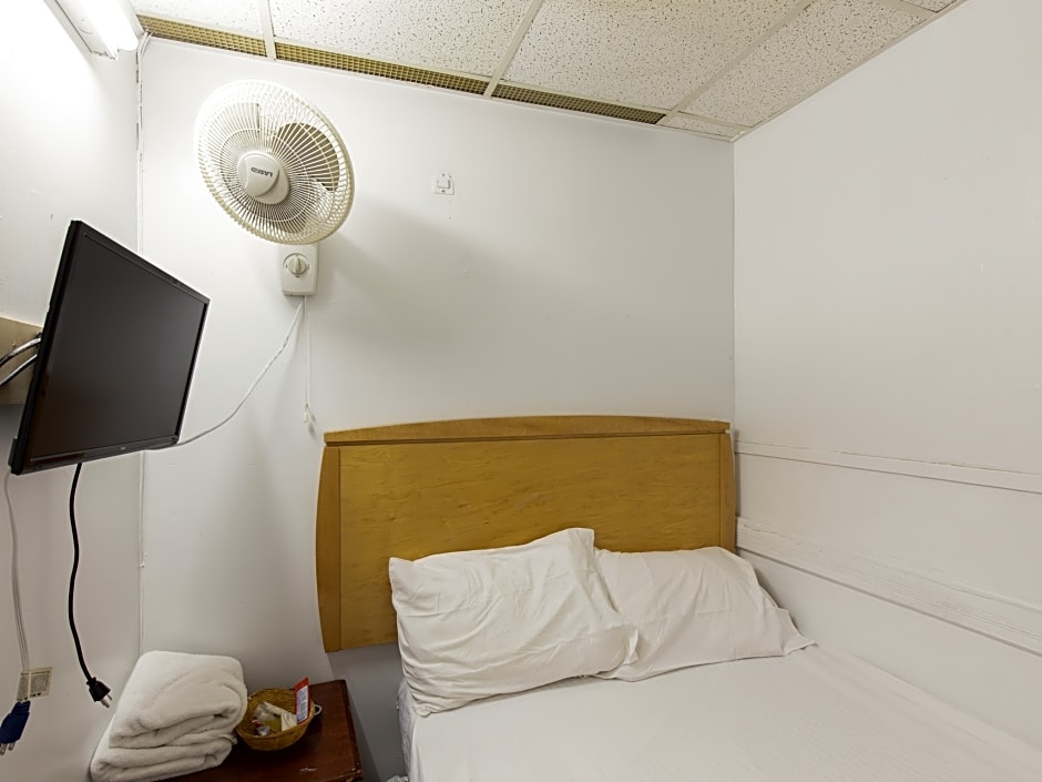 Bowery Grand Hotel