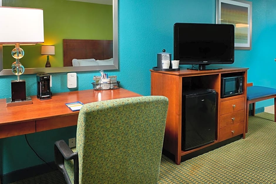 Hampton Inn Bermuda Run / Advance