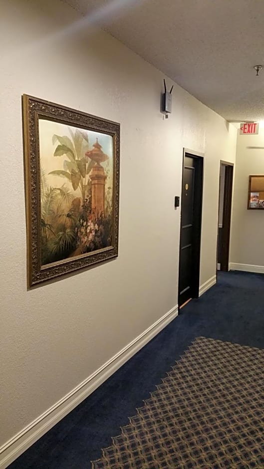 Hyde Park Hotel