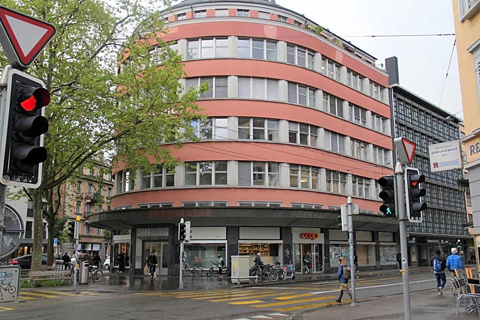 Stay2Night City Center Hostel