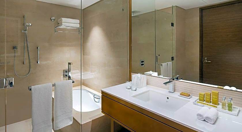 DoubleTree By Hilton Riyadh Financial District Hotel&Suites