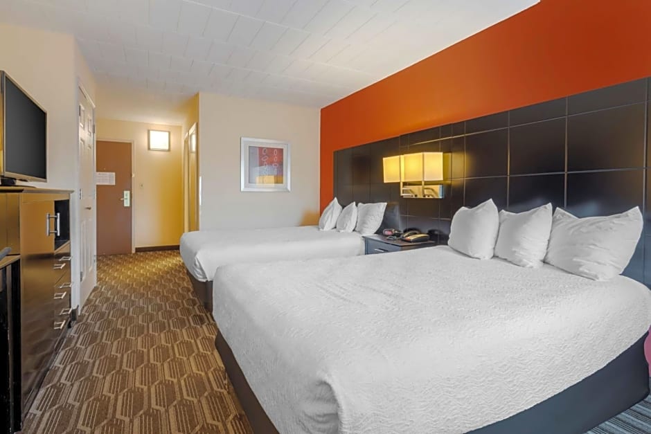 Best Western Plus Poconos Hotel