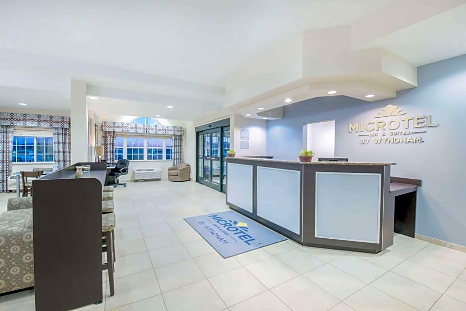 Microtel Inn & Suites By Wyndham Stanley