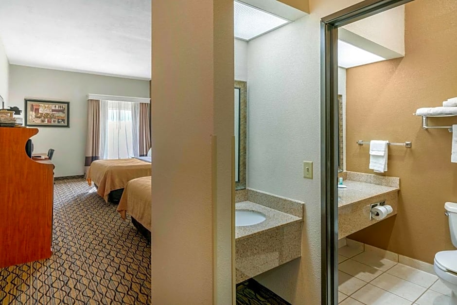 Quality Inn & Suites - Jefferson City