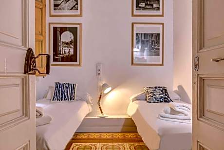 Twin Room with Private External Bathroom