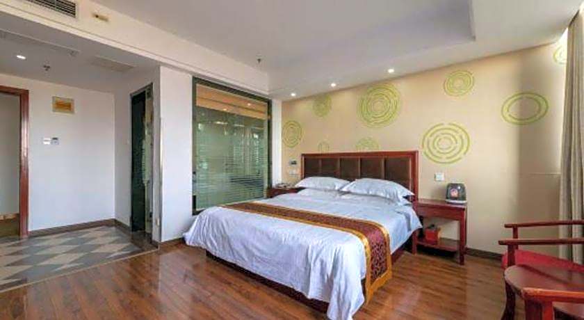 GreenTree Inn Yancheng Dongtai Railway Station Beihai East Road Express Hotel