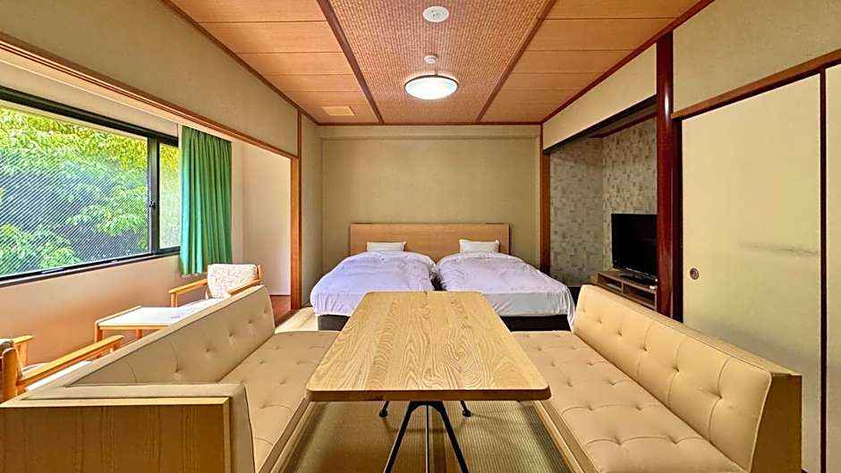 Ureshino Onsen Yusyuku Sarayama