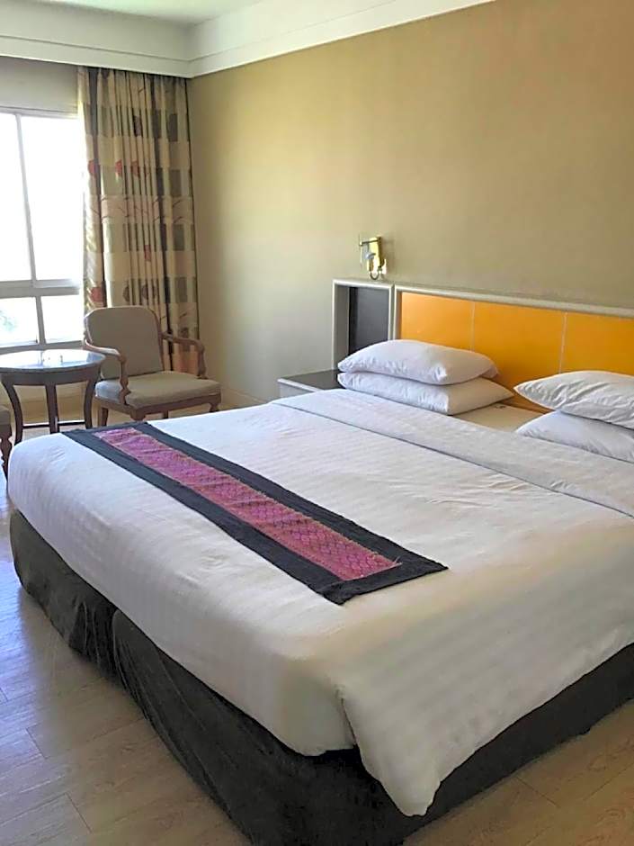 Tonkoon Hotel
