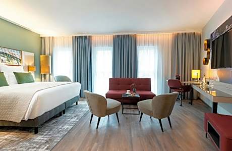 Deluxe Quadruple Room