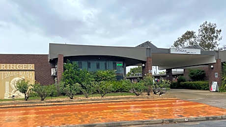Bidgee Motor Inn