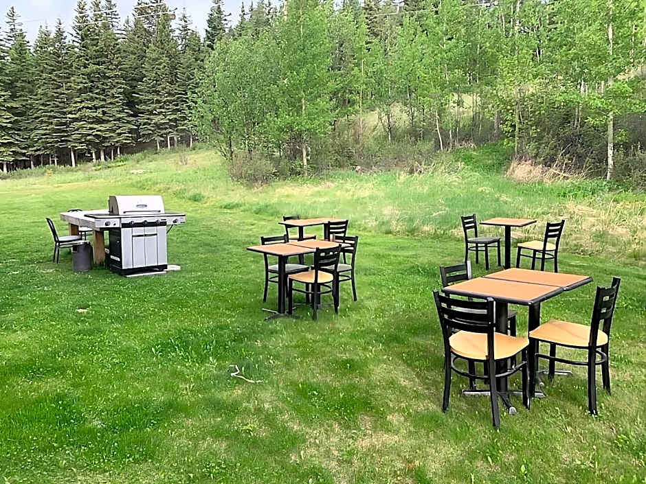 Super 8 by Wyndham Hinton