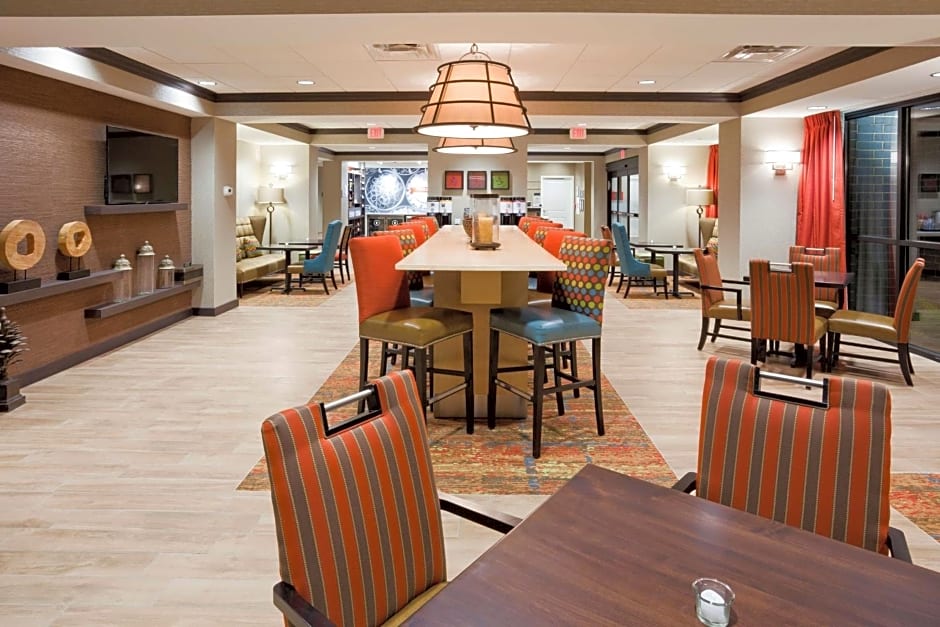 Hampton Inn By Hilton Minneapolis/Roseville, MN