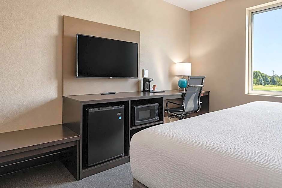 Sleep Inn & Suites Lancaster-Platteville