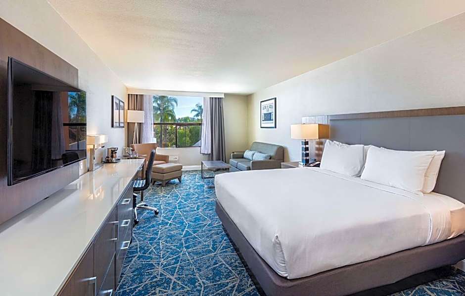 DoubleTree By Hilton Pomona