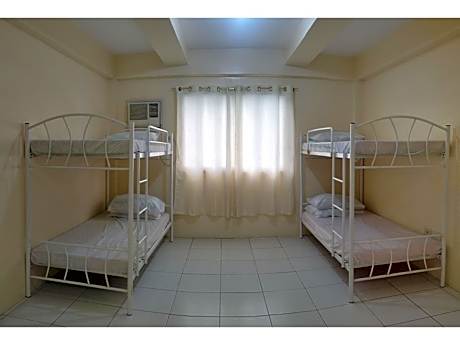 4-Bed Mixed Dormitory Room