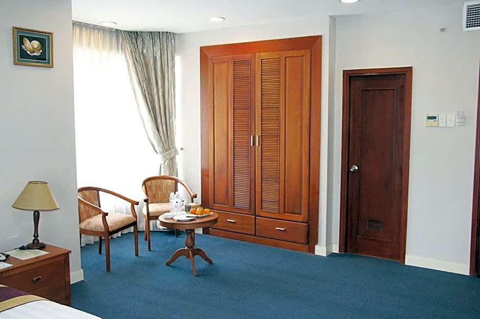 Nha Khach Quoc Hoi Ho Chi Minh