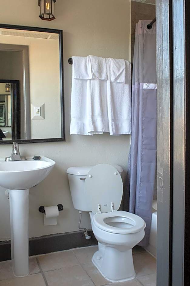 Hotel Chataura