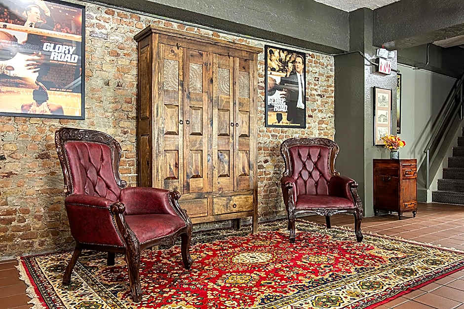 Gardner Hotel
