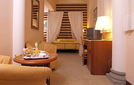 Classic Double or Twin Room