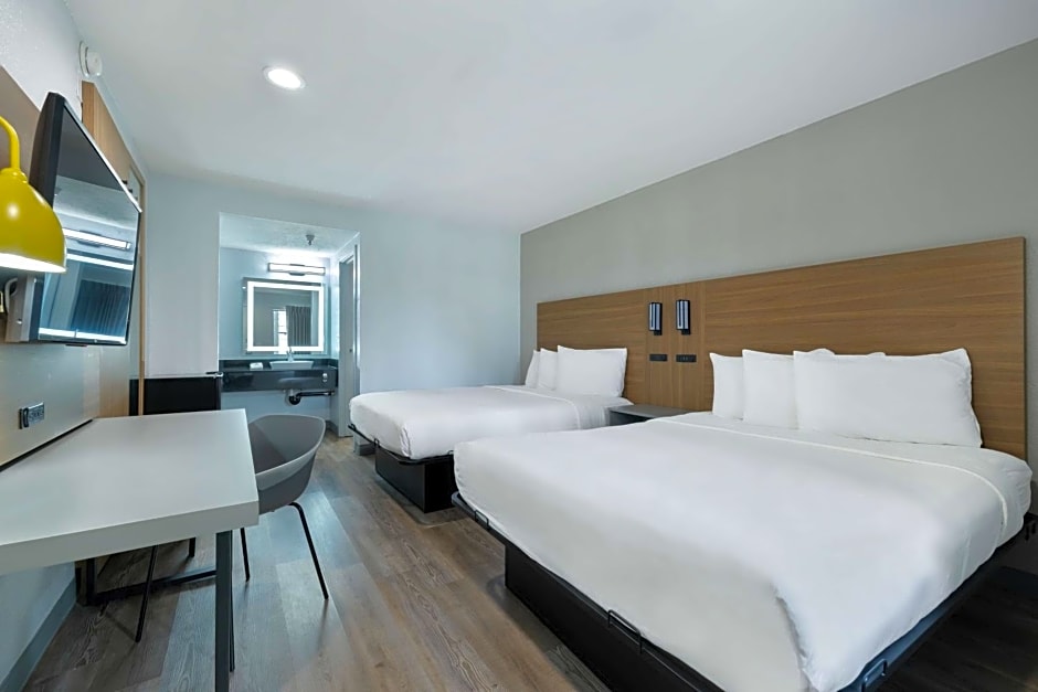 Motel 6-Santa Ana, CA